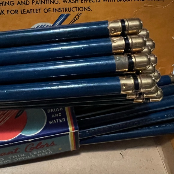 Vintage Eberhard Faber Mongol 865 Round~ Dark Blue 34 Pencils~ Unsharpened~USA - Picture 7 of 15